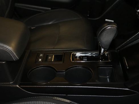 Used 2019 Subaru Outback 2.5i Limited w/ Popular Package #2 image 33