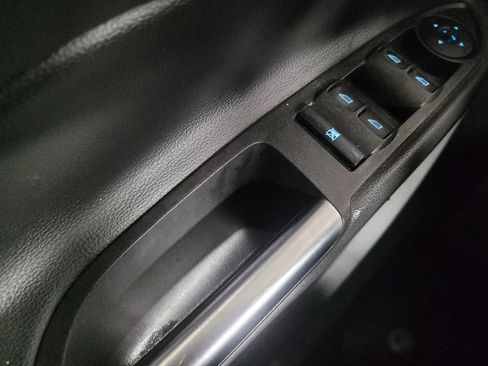 Used 2018 Ford Escape SE image 27