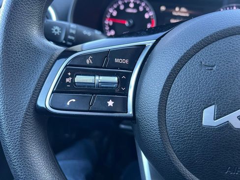 Used 2024 Kia Forte LXS w/ LXS Technology Package image 27