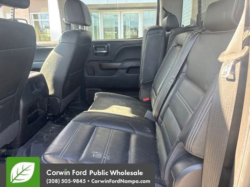Used 2018 GMC Sierra 2500 Denali w/ Duramax Plus Package AWD/4WD image 9