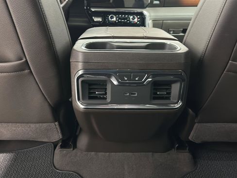 Used 2025 GMC Sierra 1500 Denali image 21