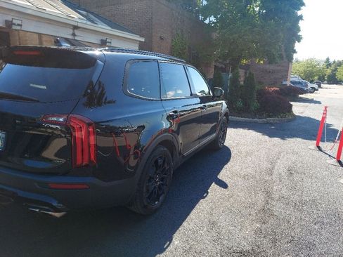 Used 2022 Kia Telluride EX w/ EX Premium Package AWD/4WD image 7