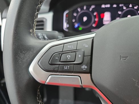 Used 2023 Volkswagen Atlas Cross Sport SE image 17