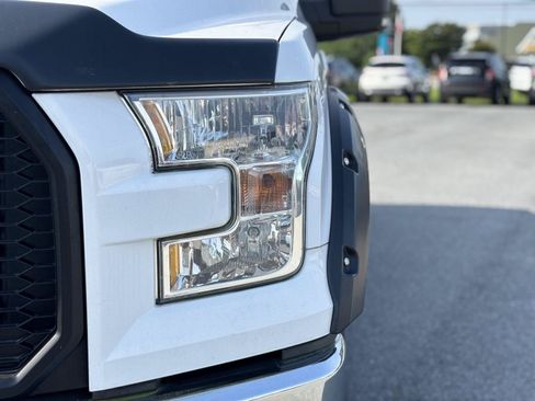 Used 2017 Ford F150 XLT w/ Equipment Group 302A Luxury AWD/4WD image 3