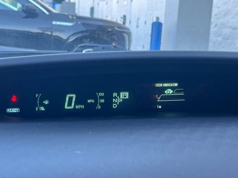 Used 2015 Toyota Prius Two FWD image 38