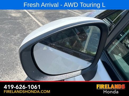 Used 2023 Chrysler Pacifica Touring-L w/ S Appearance Package AWD/4WD image 14