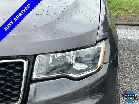 Used 2021 Jeep Grand Cherokee Laredo X AWD/4WD image 7