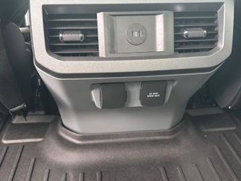 Certified 2023 Ford F250 XLT image 13