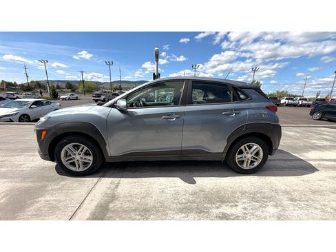 Used 2019 Hyundai Kona SE w/ Cargo Package FWD image 4