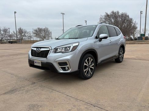 Used 2020 Subaru Forester Limited w/ Popular Package #3 image 3