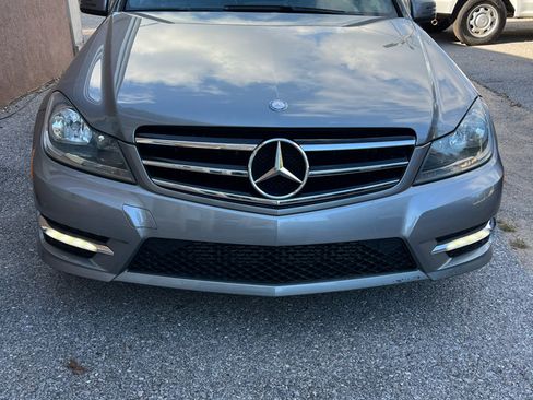 Used 2014 Mercedes-Benz C 250 Sport image 3