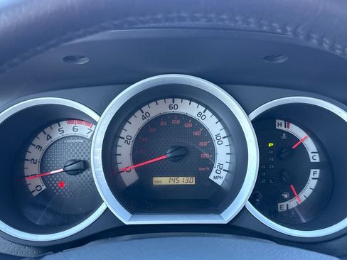 Used 2015 Toyota Tacoma PreRunner w/ SR5 Package RWD image 17