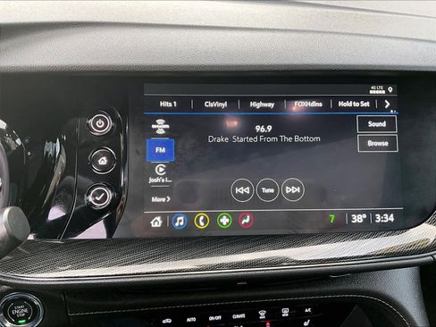 Used 2023 Buick Envision Essence w/ Sport Touring Package image 26