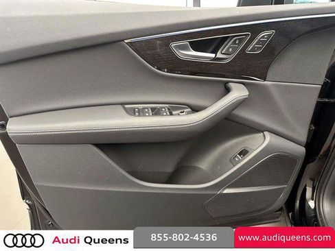 Certified 2025 Audi Q7 2.0T Premium Plus w/ Premium Plus Package AWD/4WD image 18