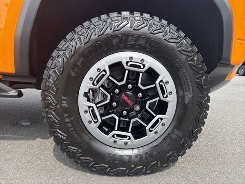 New 2026 GMC Canyon AT4X image 9