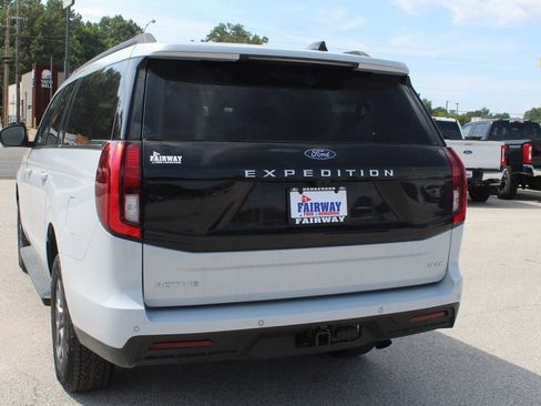 New 2025 Ford Expedition Max Active image 8
