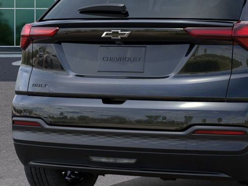 New 2027 Chevrolet Bolt LT w/ Comfort Package FWD image 14