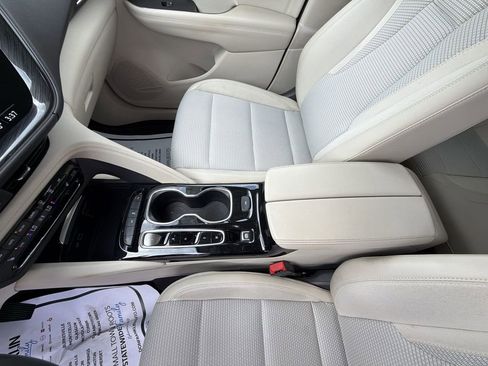 Used 2023 Buick Envision Preferred FWD image 26