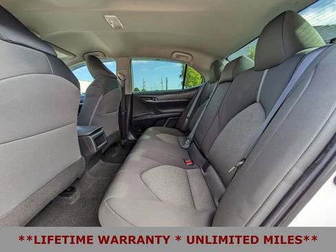 Used 2022 Toyota Camry LE image 14