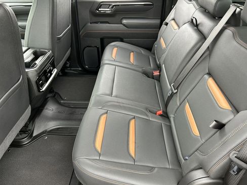 Used 2025 GMC Sierra 1500 AT4 w/ Technology Package image 25