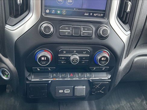 Used 2020 Chevrolet Silverado 1500 LT w/ All-Star Edition image 32