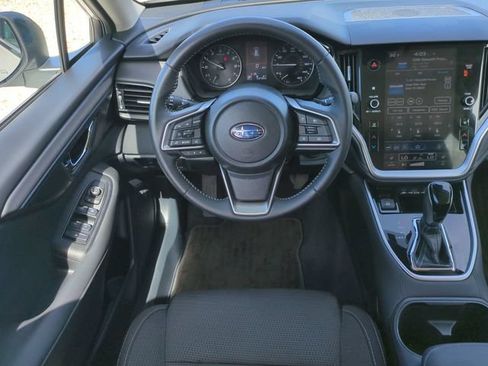 Used 2025 Subaru Outback Premium w/ Popular Package #1A AWD/4WD image 18