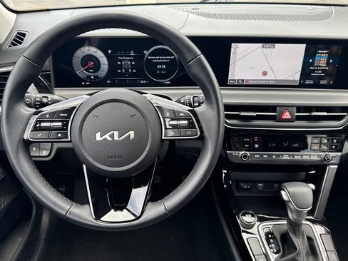 Used 2024 Kia Seltos S FWD image 14