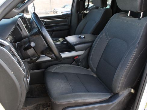 Used 2022 RAM 1500 Big Horn AWD/4WD image 12