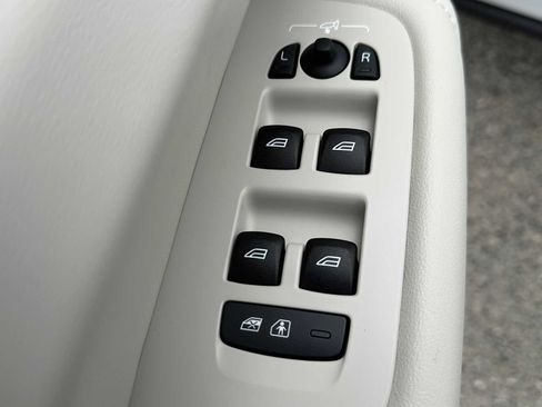 New 2025 Volvo XC60 B5 Ultra w/ Protection Package Premier image 21