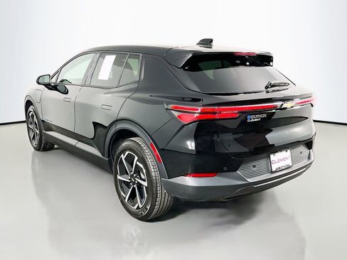 Used 2026 Chevrolet Equinox EV LT FWD image 9