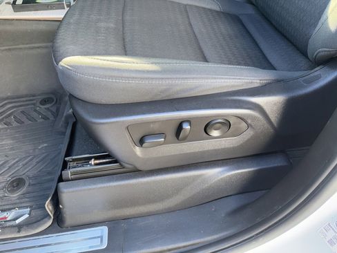 Used 2024 Chevrolet Silverado 2500 LT image 14