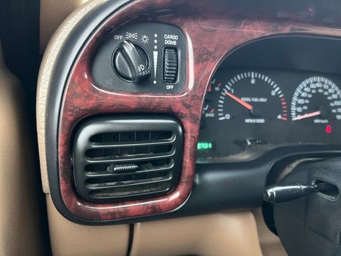 Used 2002 Dodge Ram 2500 Truck SLT image 37