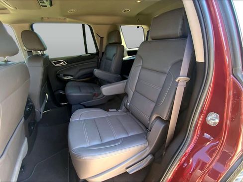 Used 2020 GMC Yukon Denali w/ Denali Premium Package AWD/4WD image 19