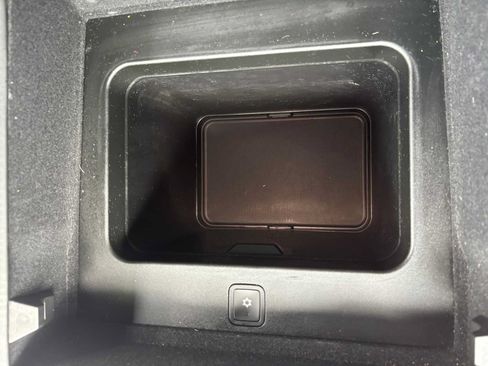 Used 2022 Jeep Grand Wagoneer Series III w/ Rear Seat Video Group 1 AWD/4WD image 35