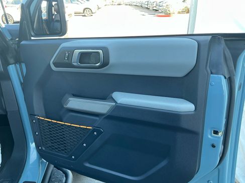 Used 2021 Ford Bronco Badlands image 16