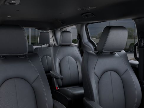 New 2026 Chrysler Pacifica Select FWD image 26