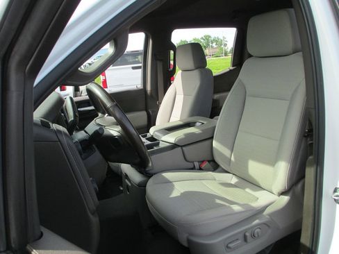 Used 2021 Chevrolet Silverado 1500 LT AWD/4WD image 18