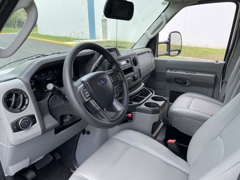 New 2026 Ford E-350 and Econoline 350 Super Duty w/ Power Equipment Group image 9