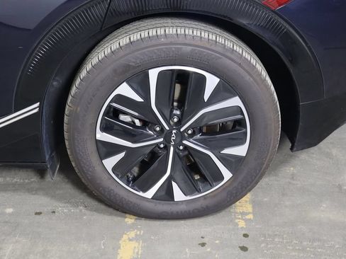 Used 2023 Kia EV6 Wind RWD image 45