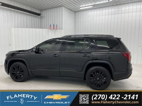 Used 2023 GMC Acadia SLE w/ Driver Convenience Package FWD image 5