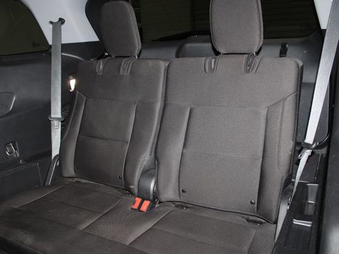 Used 2021 Ford Explorer XLT RWD image 19