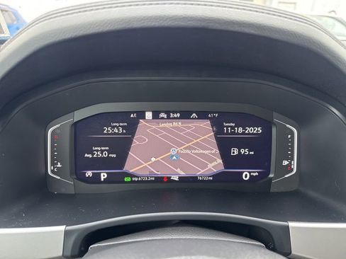 Used 2022 Volkswagen Atlas Cross Sport SEL R-Line image 13