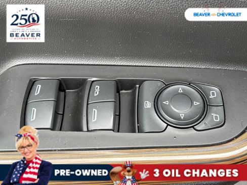 Used 2021 GMC Acadia SLE w/ Driver Convenience Package FWD image 32