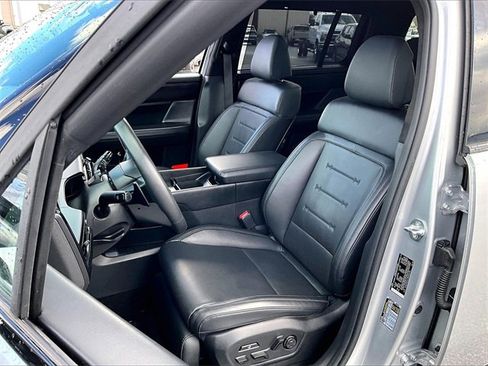 Used 2024 Hyundai Santa Fe Calligraphy image 10