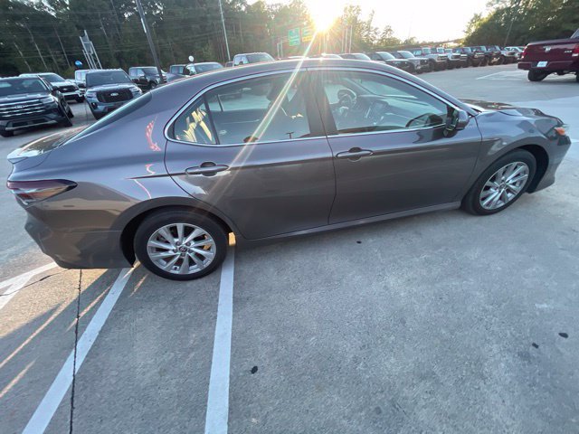 Used 2024 Toyota Camry LE FWD image 16