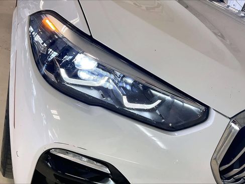 Used 2019 BMW X5 xDrive40i w/ M Sport Package AWD/4WD image 25