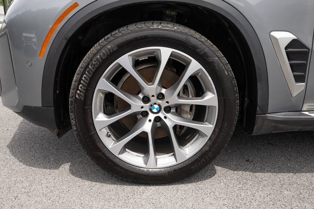 Used 2025 BMW X5 xDrive40i AWD/4WD image 5