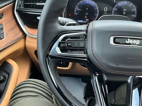 New 2026 Jeep Grand Cherokee Summit AWD/4WD image 19