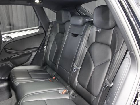 New 2026 Porsche Macan image 19