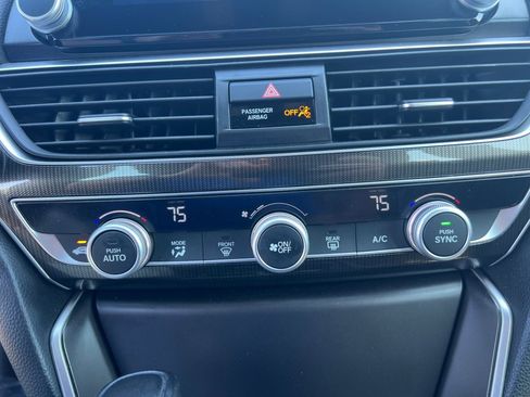 Used 2018 Honda Accord Sport image 22